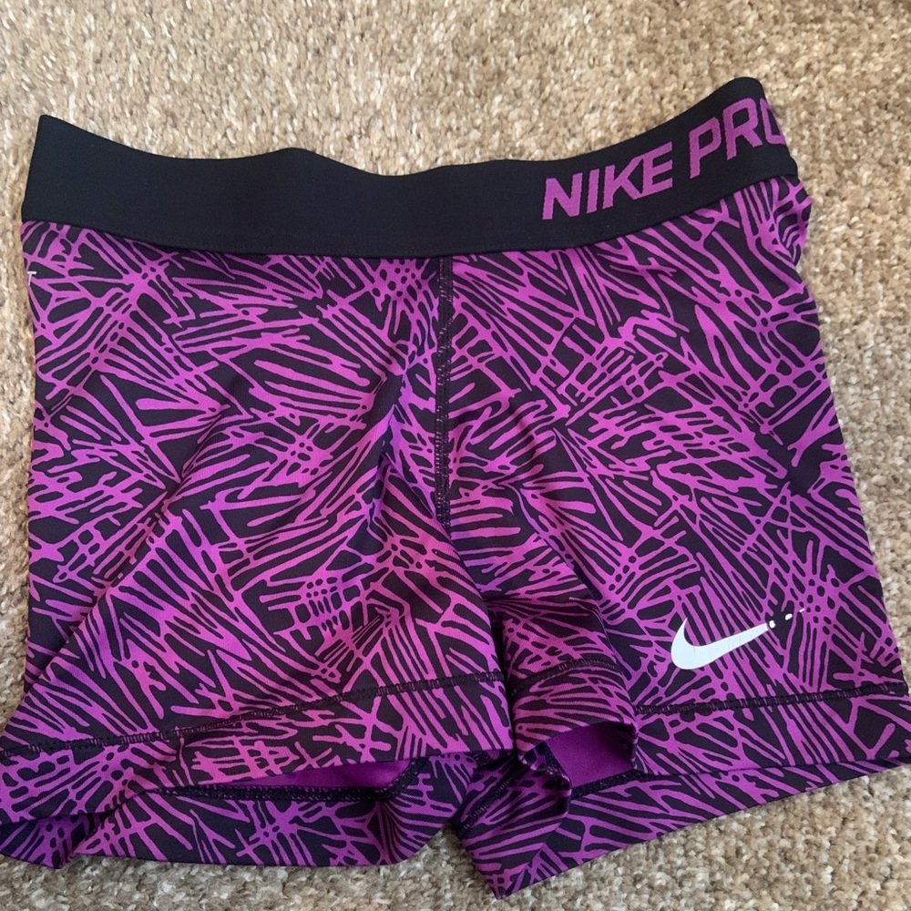 Nike Pro
